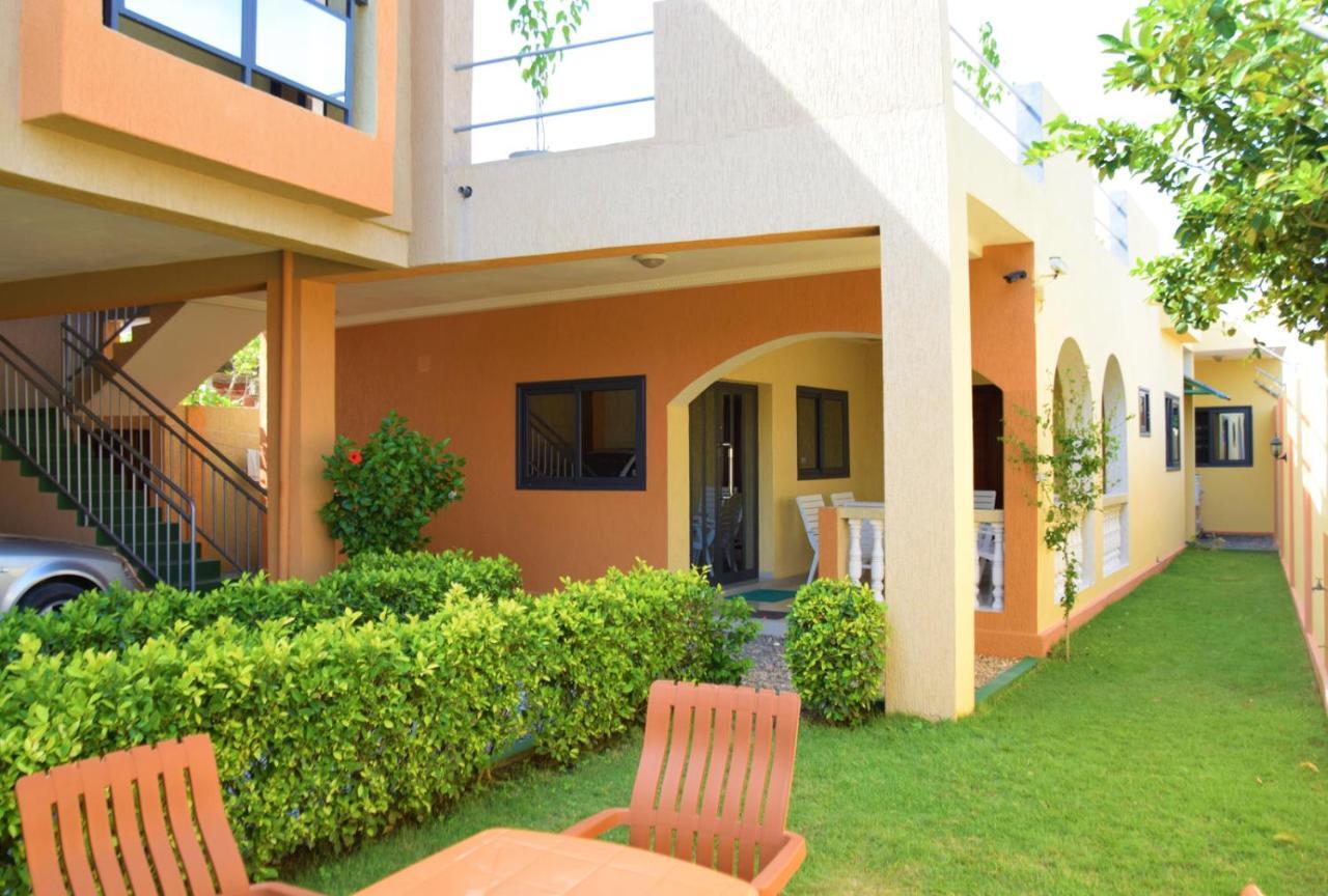 Villa Beach Avepozo Λομέ Εξωτερικό φωτογραφία